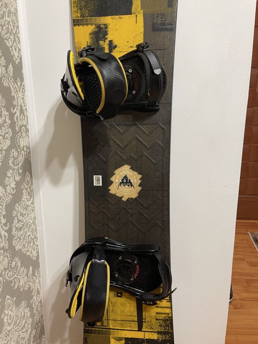 Placa snowboard burton 165 cm wide cu legaturi burton