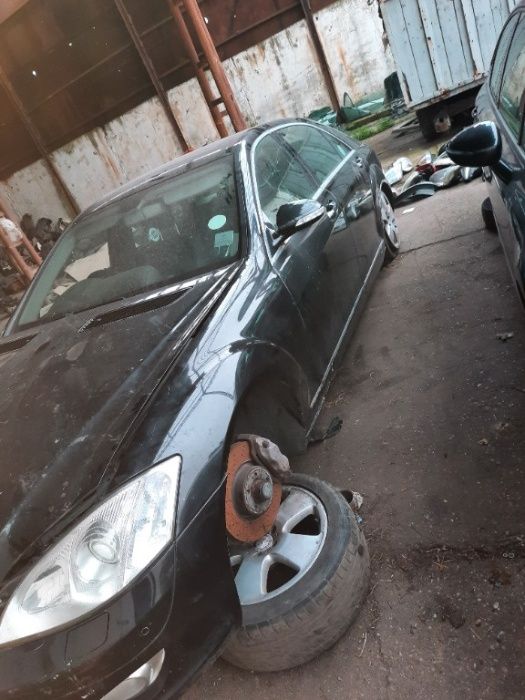 Dezmembram Mercedes-Benz S-Class W221 3.0CDI /W220 3.2D  An 2002-2009