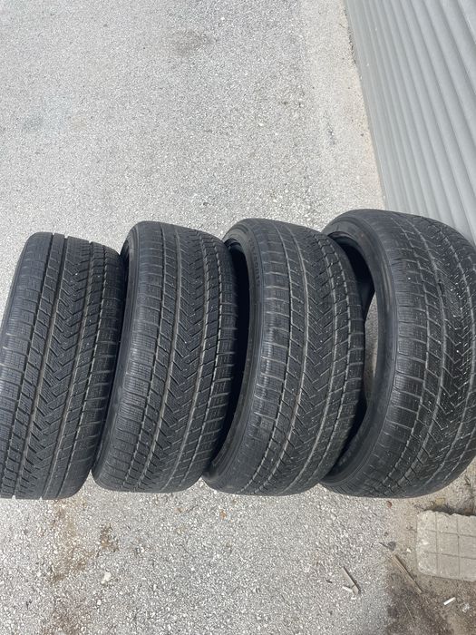 Продавам 4 бр. зимни гуми Gripmax 225/40 R19