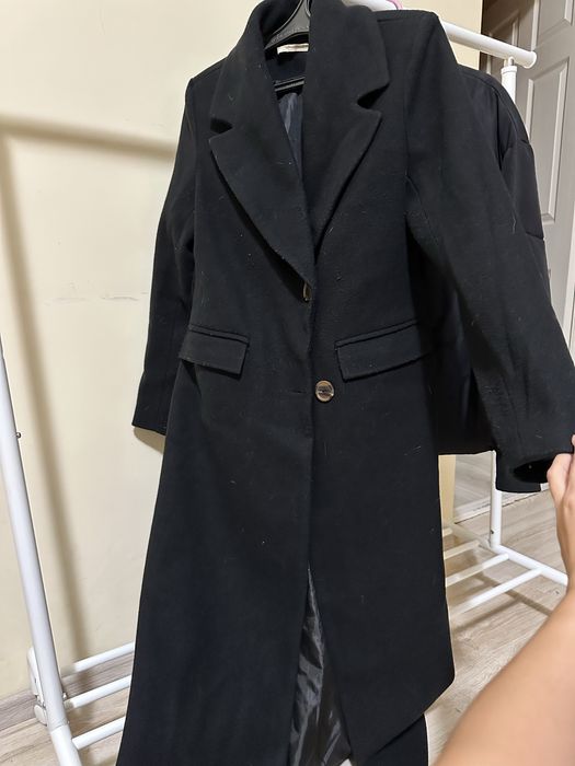 Пальто б/у качество хорошее за 4000 тг