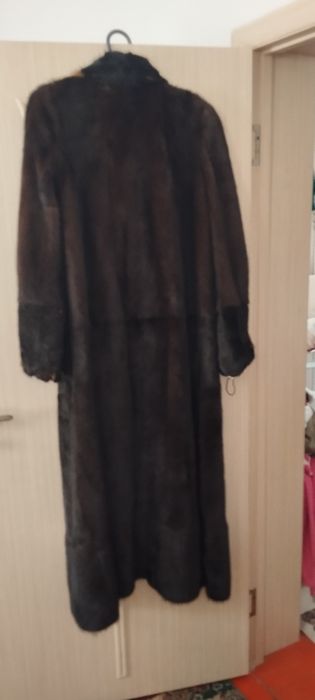 Продам норковую шубу длинную и кожаную куртку