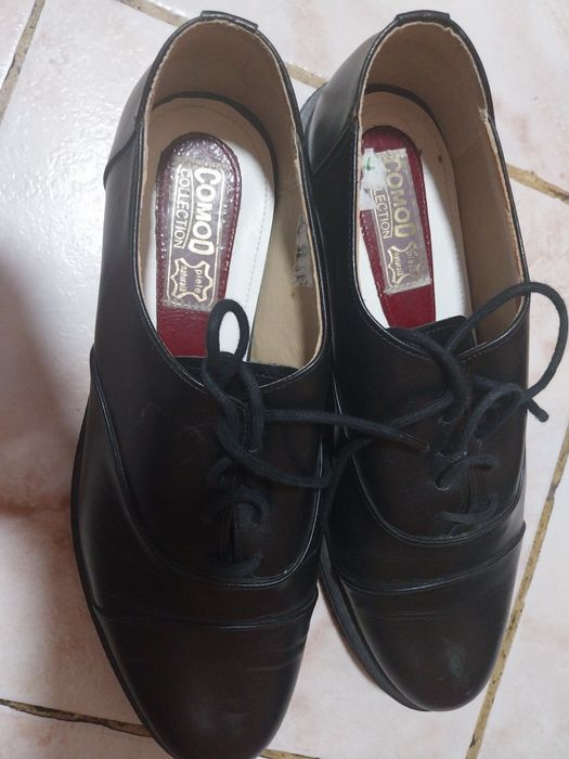 Pantofi noi din piele