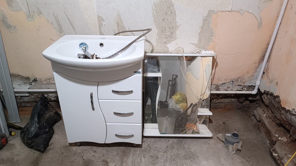 Продам мебель для ванной
