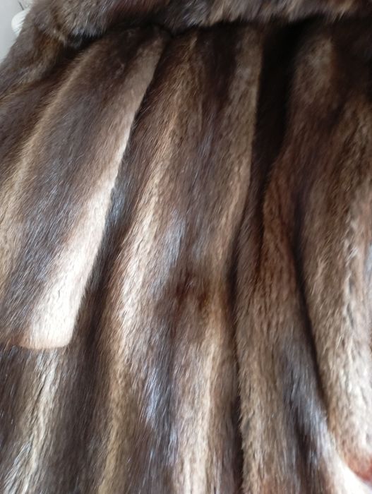 Haina lunga blana naturala