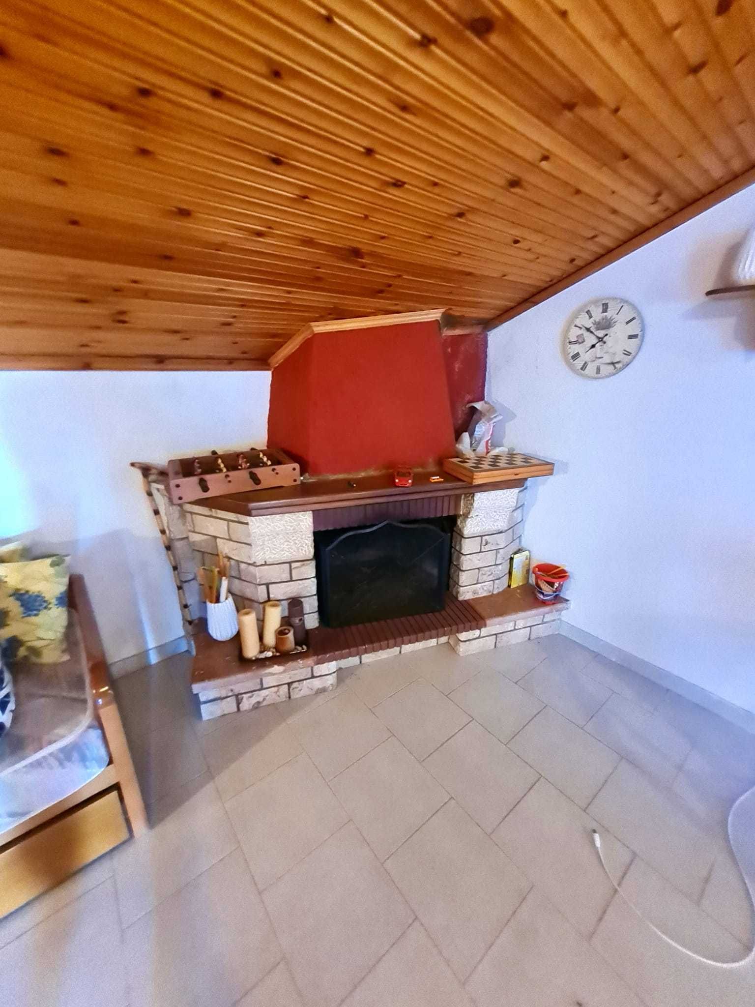 Продава къща с гледка към морето 240м2 двор 580м2 в Аспровалта, Гърция