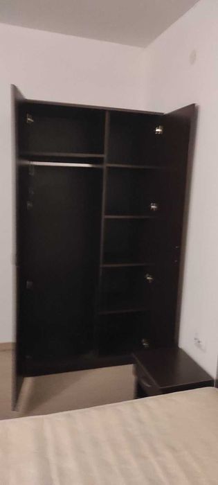 Продавам  диван,маса ,кухненски шкафове,телевизионна маса,