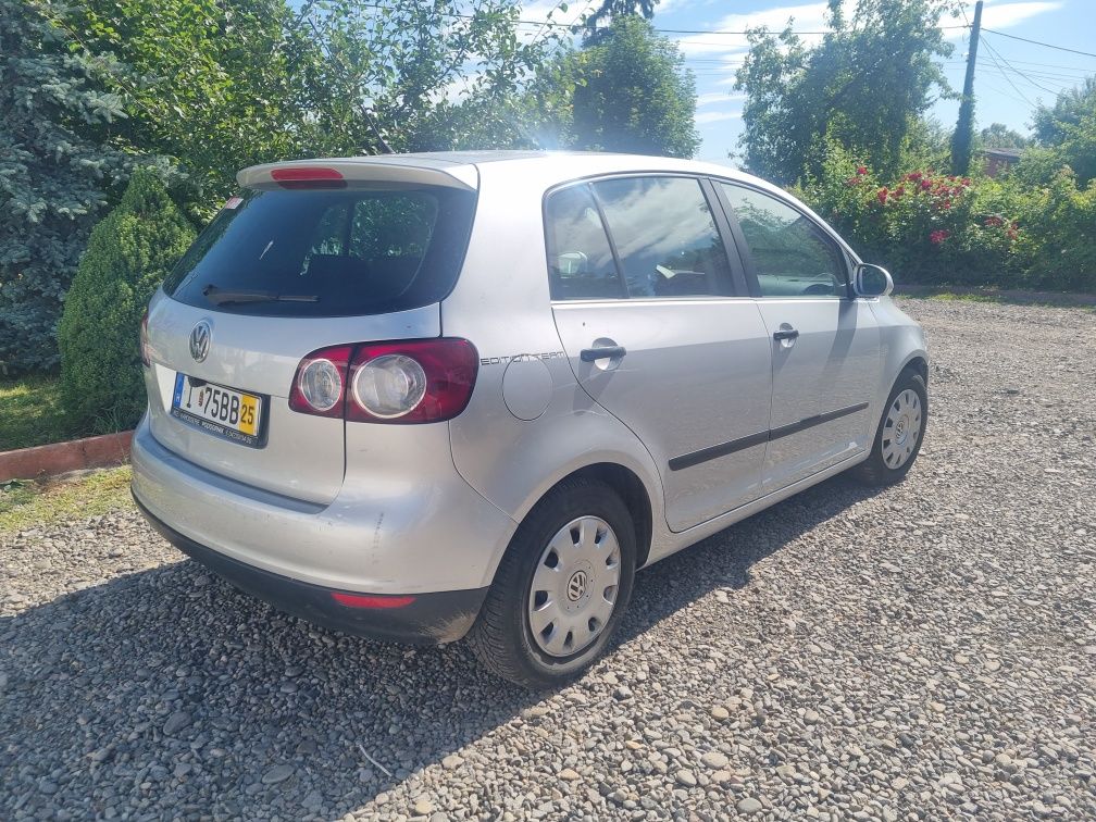 Volkswagen golf 5 plus