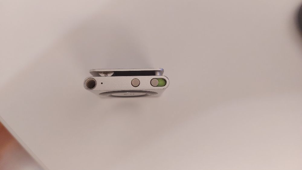 Apple iPod Shuffle 4th gen 2GB Special Edition WATERPROOF pentru inot
