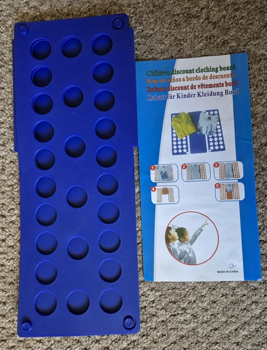 Organizator/placă reglabilă tricouri copii+coș