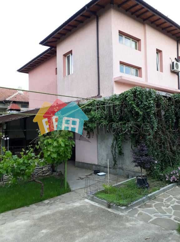 Продава се Къща в Долни чифлик - 312 кв.м за 446 €/кв.м - Снимка #3