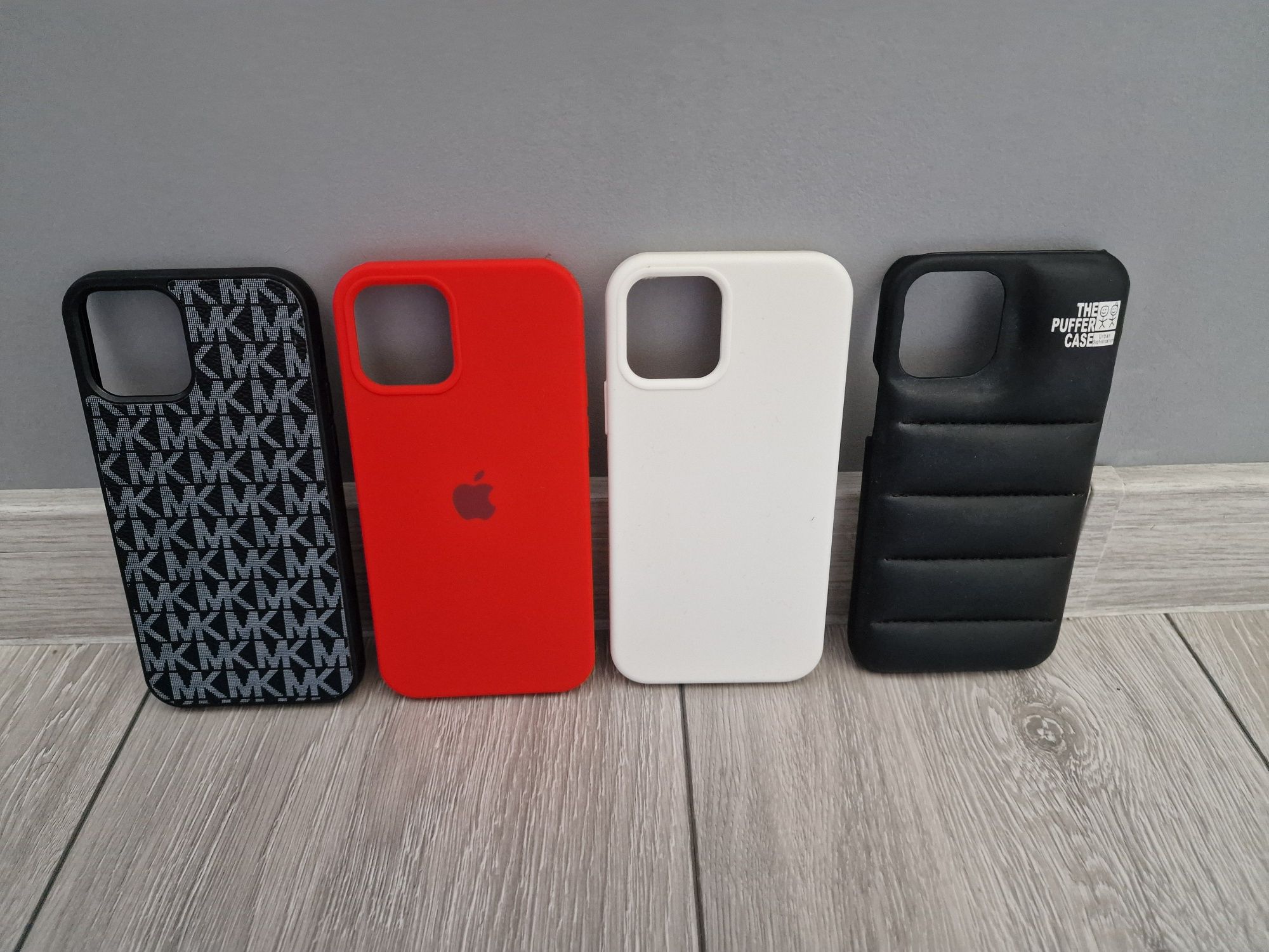 Калъфи за iPhone 12
