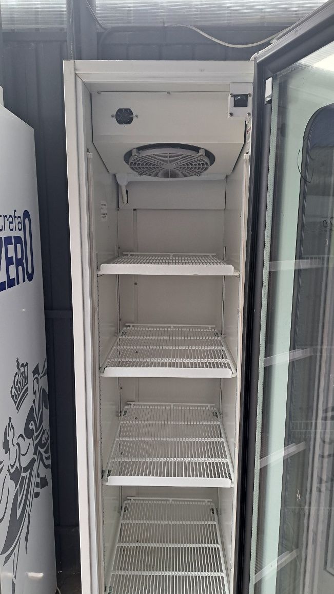 Vitrina frigorifica șlim adânc frigider lada