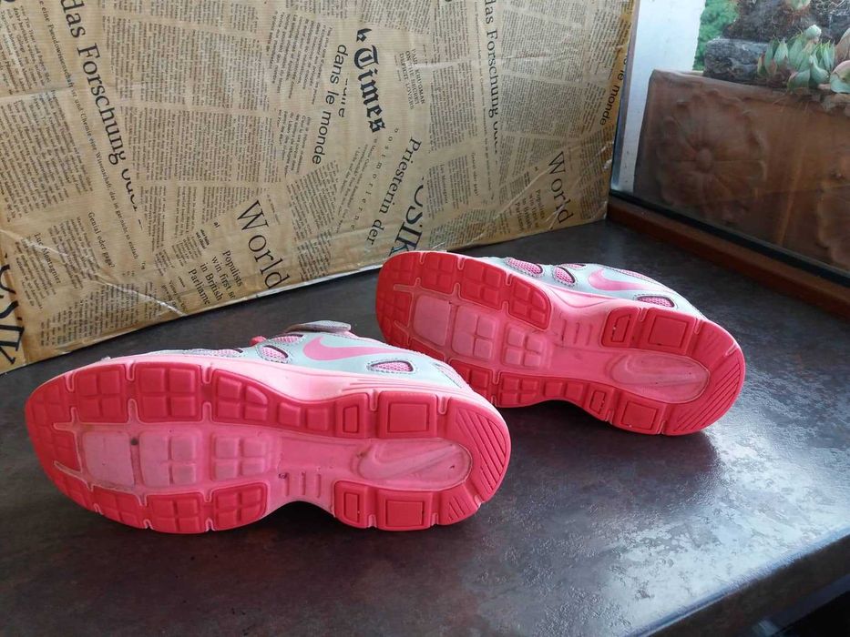 детски маратонки,кецове,спортни обувки,ном34 Nike за момиче,найк