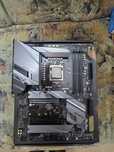 Gigabyte Z590 GamingX + Intel i5-11600kf + Rami Adata Xpg 32gb 3600mhz