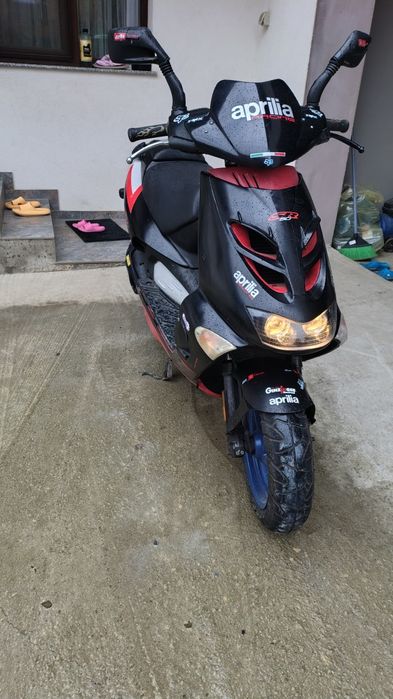 Scuter Aprilia  motor de 49