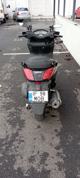 DE VANZARE scuter Yamaha xmax 250i