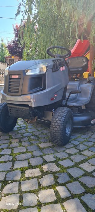 Tractoraş tuns gazon 17 cai putere.