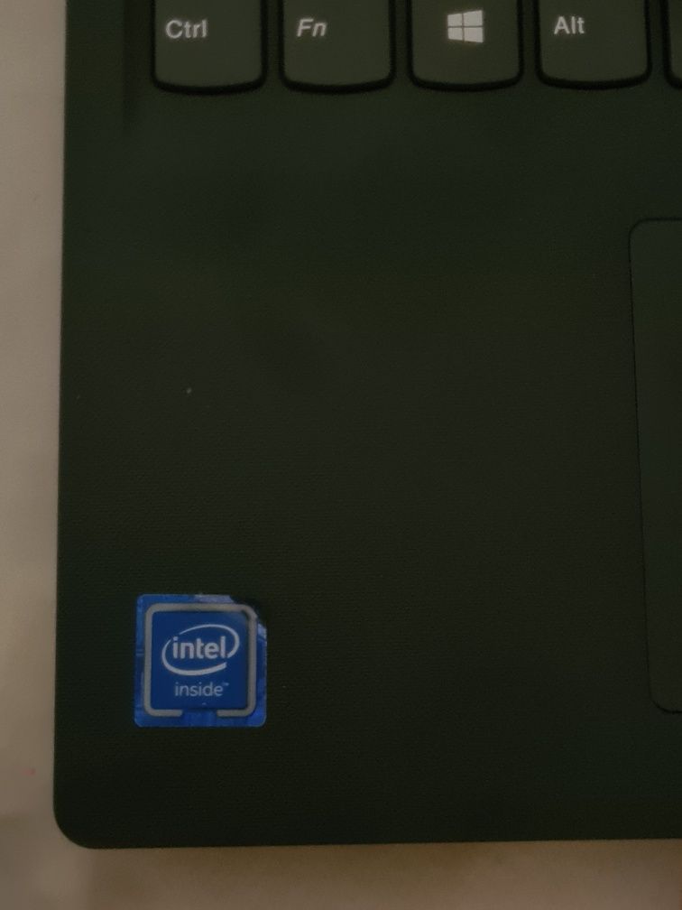 Noutbuk lenovo ideal
