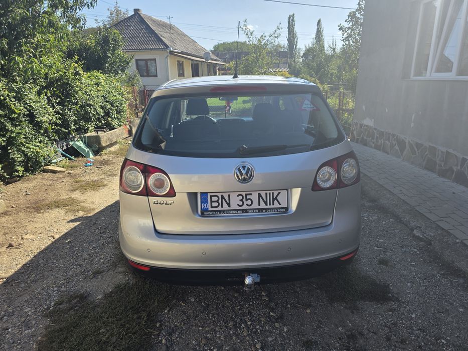 Vând golf 5 plus