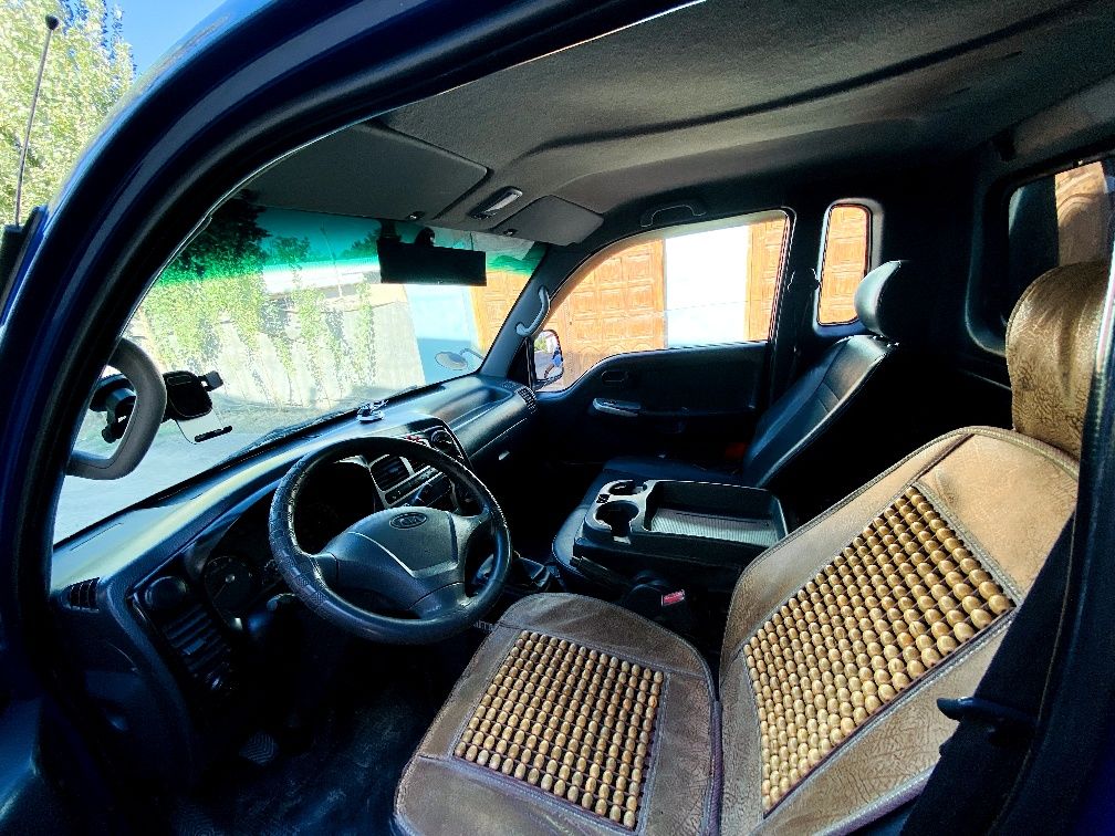 Kia Bongo Ishlab turgan. avtomobil