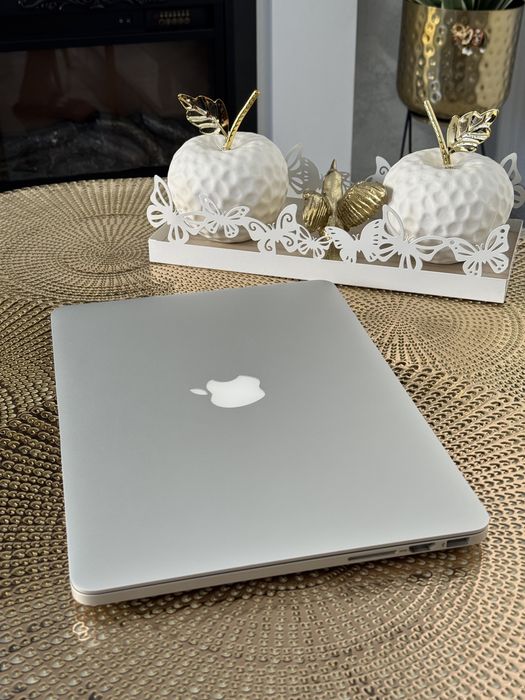 Apple MacBook Pro Retina 13” i7 3Ghz / 8Gb Ram, 256 SSD, 1.5Gb Video!