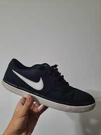 Pantofi nike SB marimea 43