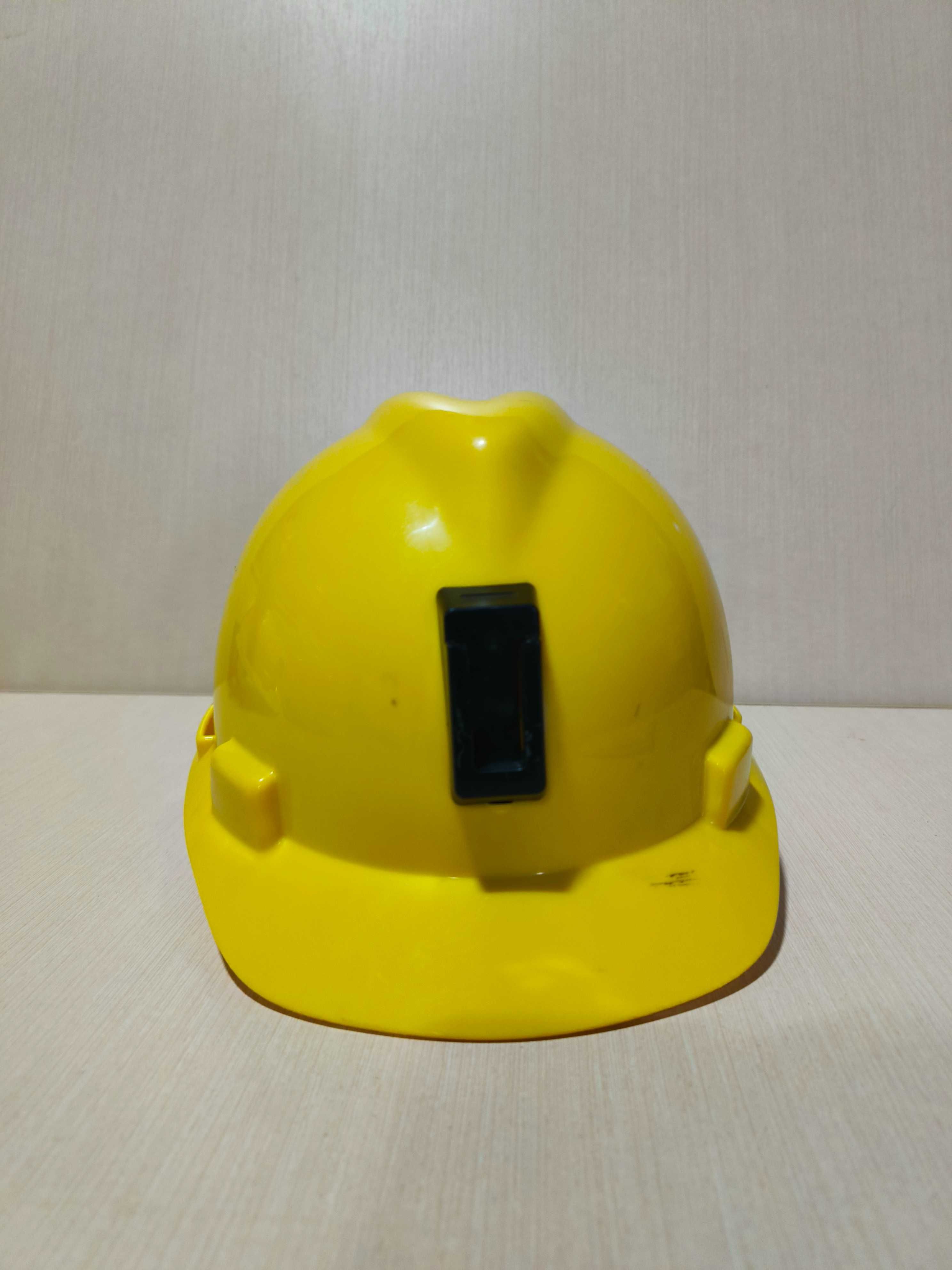 Каски на продажу