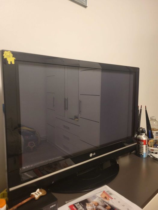 Televizor cu plasma LG diagonsla 81 cm