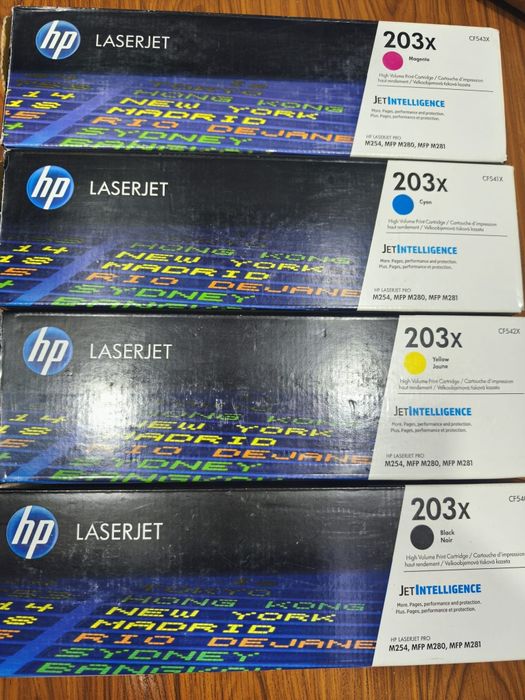 Tonere color oem goale fara refil