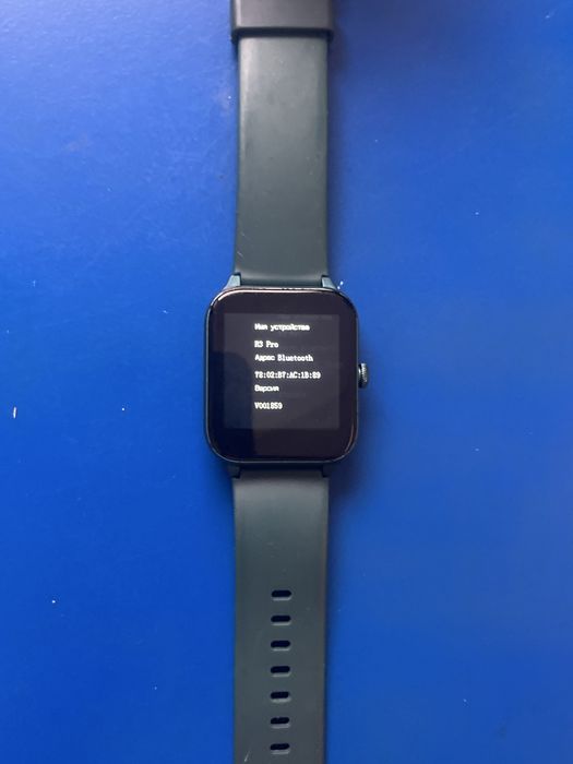 Продам зеленые часы