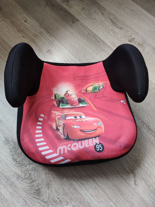 Scaun inaltator auto cu Fulger McQueen