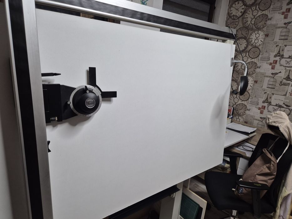 Професионална чертожна дъска REISS