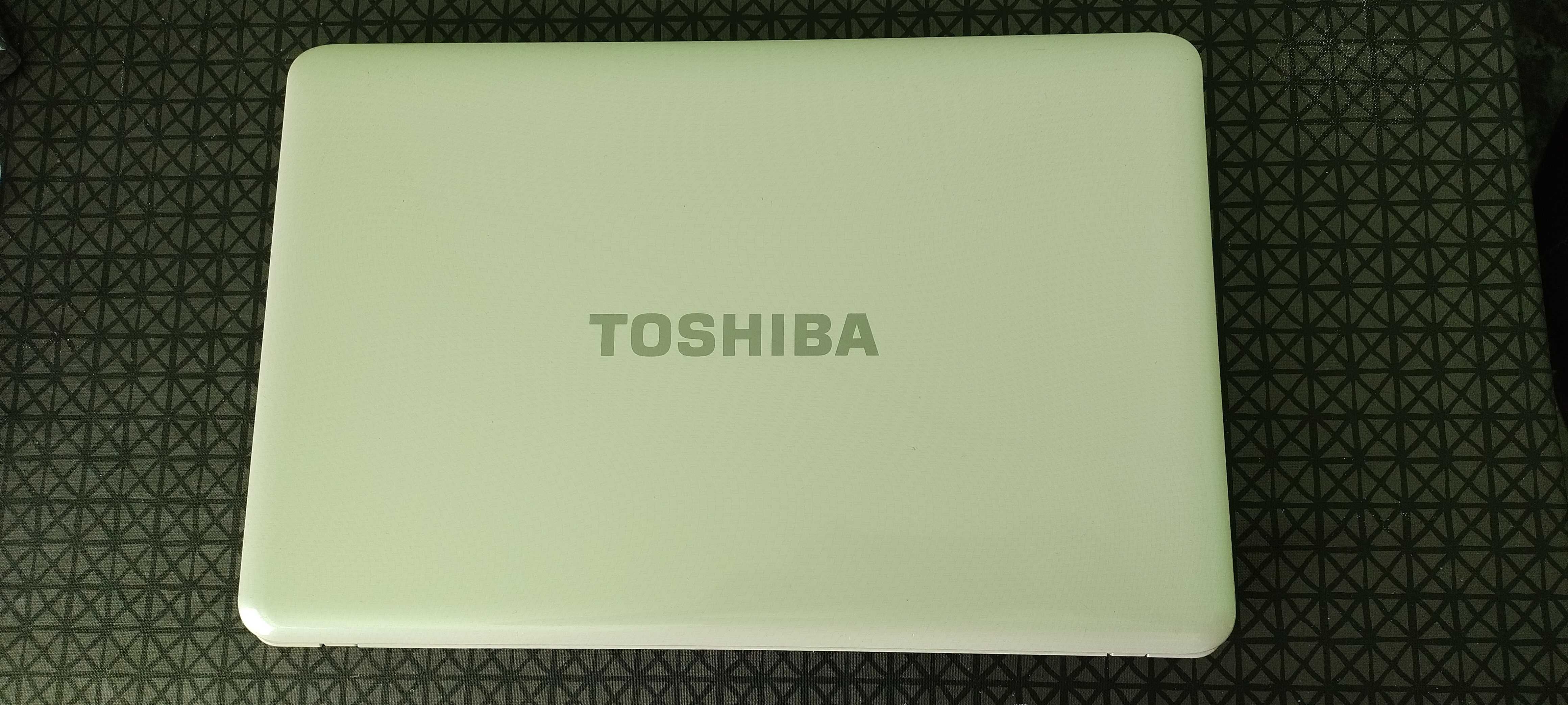 Лаптоп Toshiba satellite i5