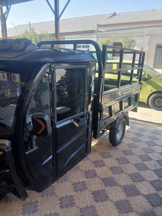 Сотилади холати яхши аккумулятори йук тел номер +99