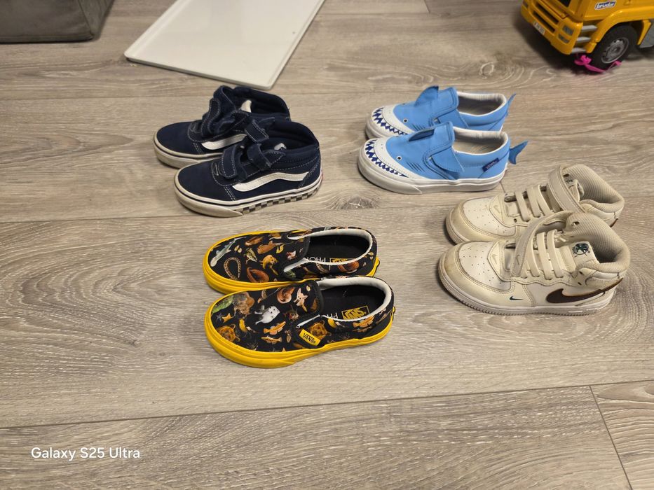 Pantofi sneakers aproape noi pachet vans nike 28