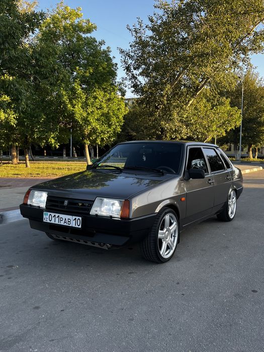 Продам ваз 21099 состояние нового авто есть все что нужно в четкой ТТ