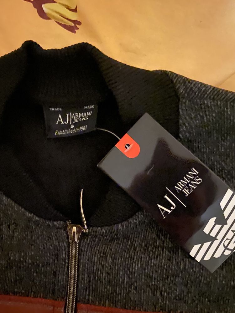 Жилетка Armani Jeans