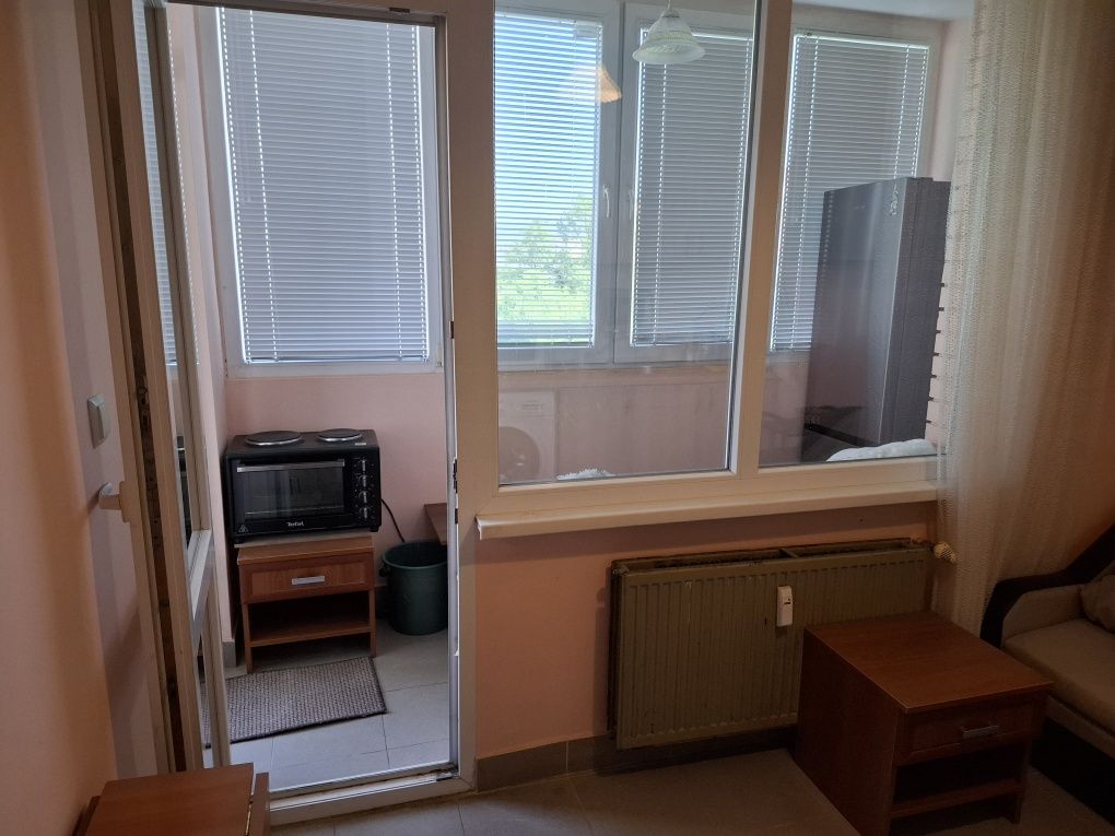 Двустаен, напълно реновиран, 54м/кв, Дружба 1, два балкона, до езерото