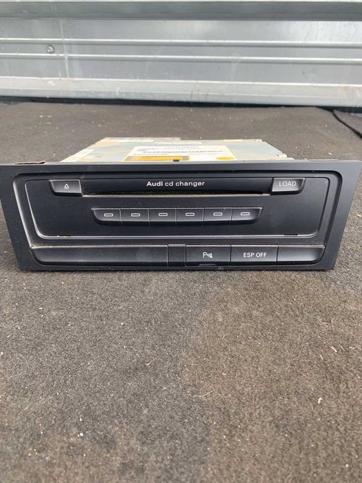 CD Чеинджър AUDI A4 A5 8T2035110C