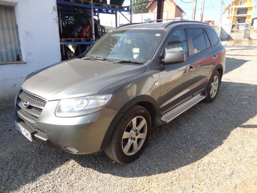 Dezmembrez Hyundai Santa Fe 2 2.2 Diesel 2007-2012