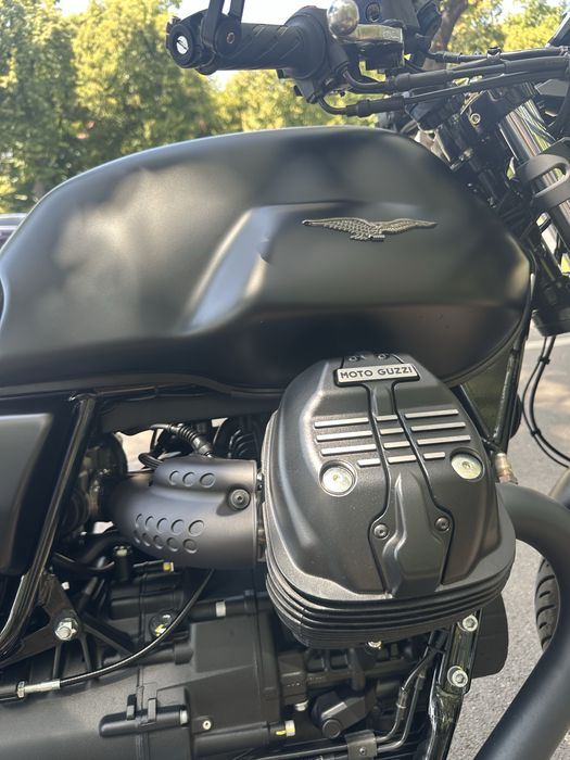 Moto Guzzi V7 Stone 2024