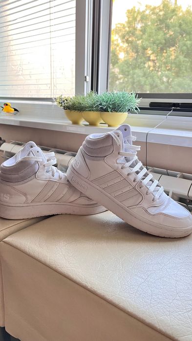 Оригинални кожени кецове Adidas