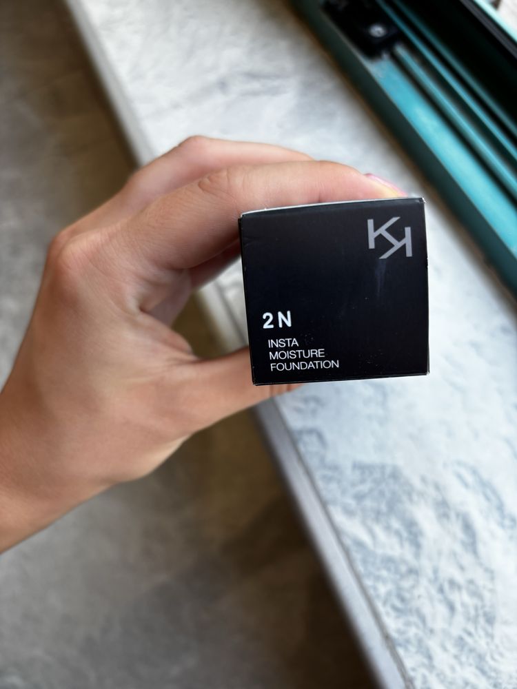 Чисто нов фон дьо тен Kiko Milano