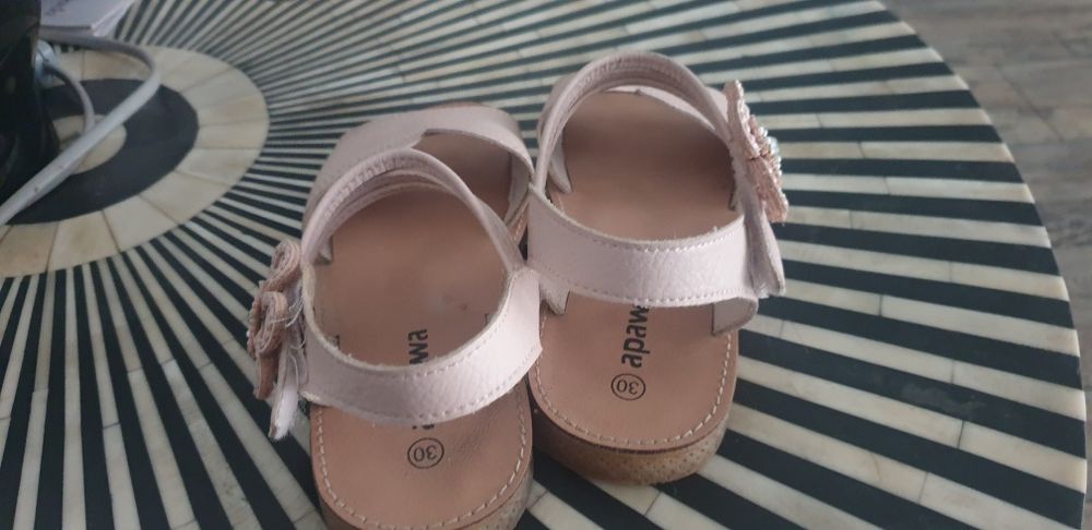 Sandale fete roz pudrat