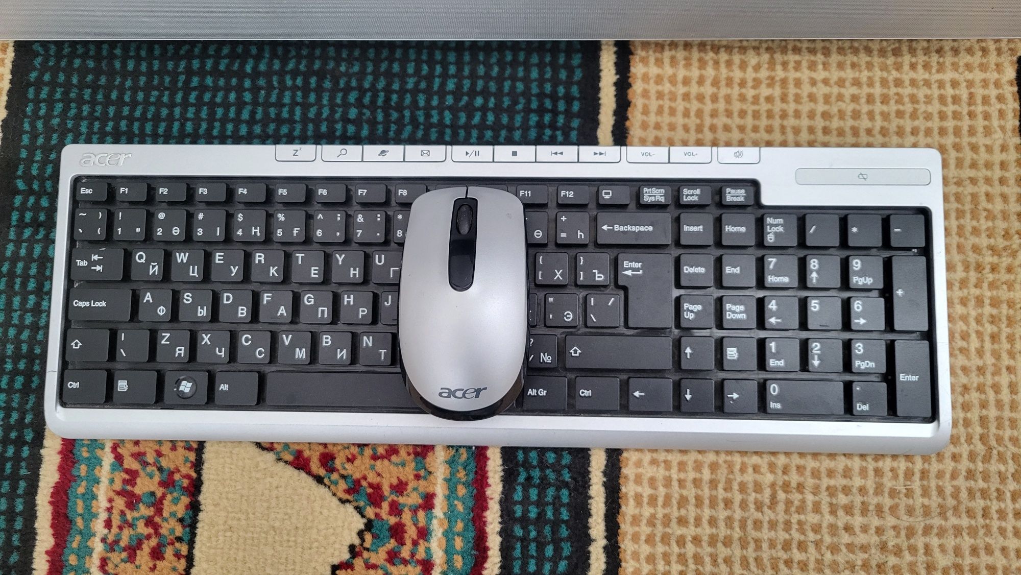 Моноблок HP Core i3
