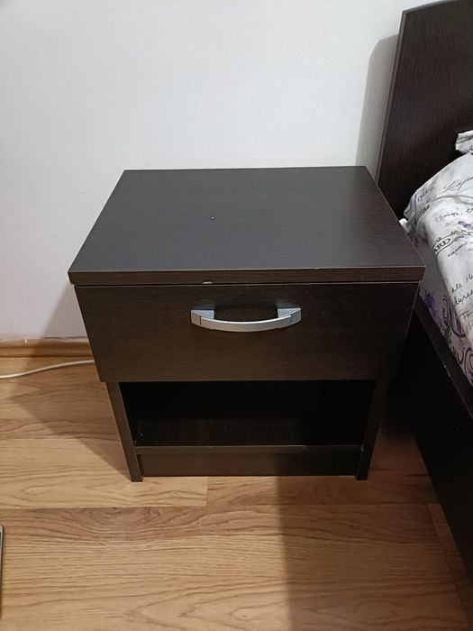 Vand mobilă dormitor