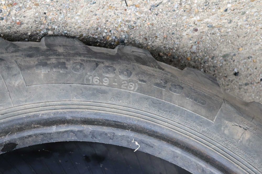 440/80-28 Michelin Cauciucuri Industriale SH pentru BuldoExcavator