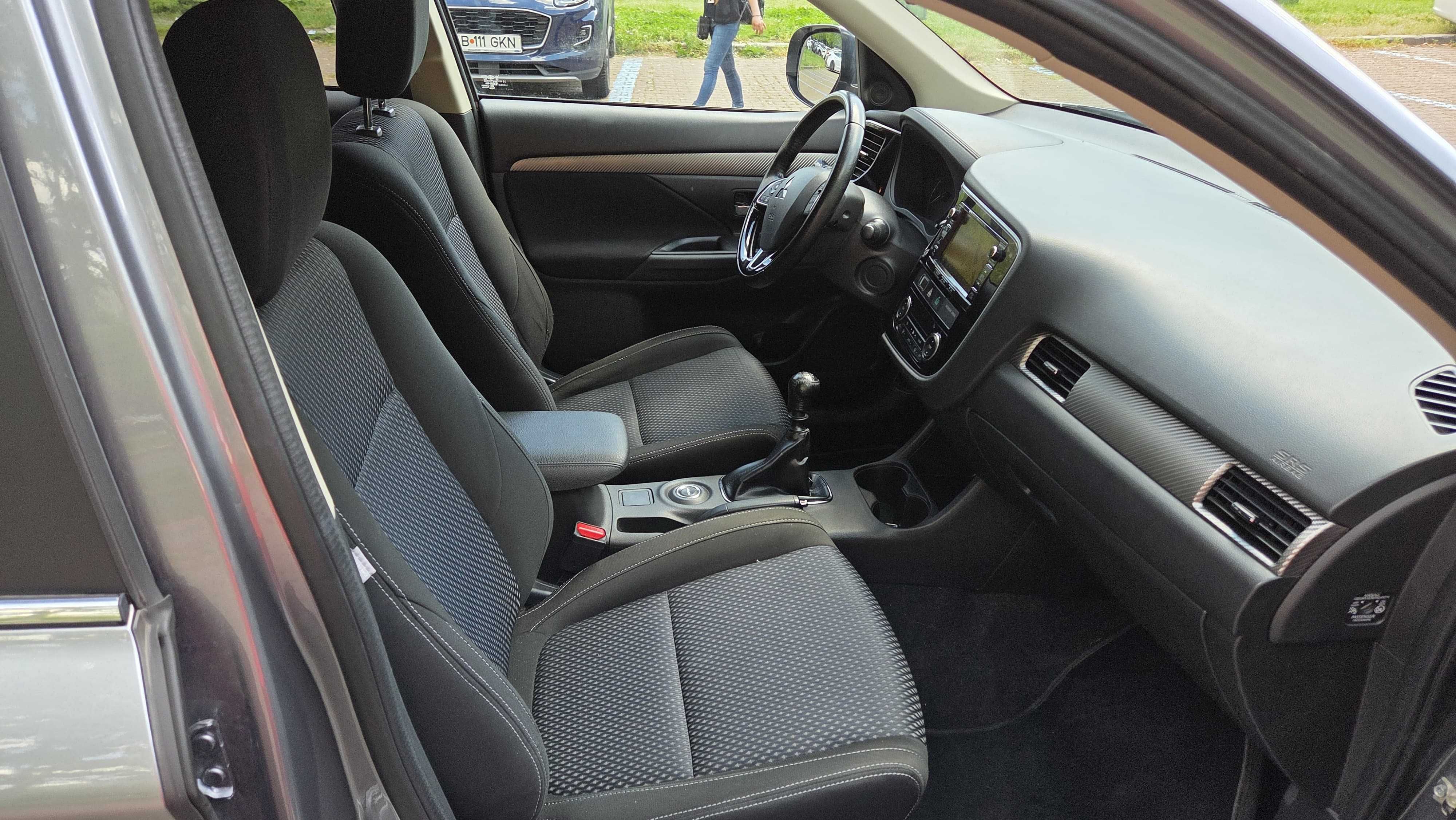 Mitsubishi Outlander, 4x4, 2016, 2.2 diesel, 7 locuri