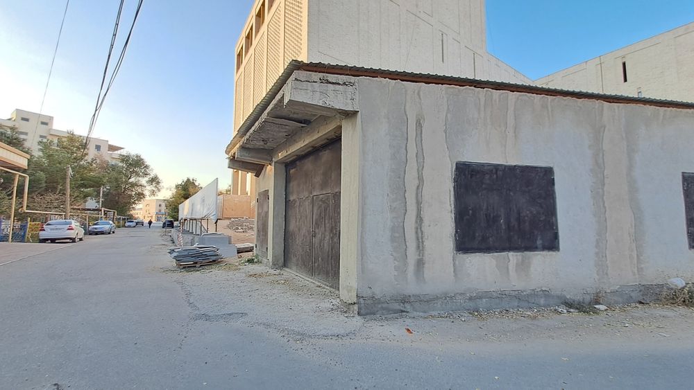 Bino sotiladi  shaxar markazida.Бино сотилади шахар марказида.