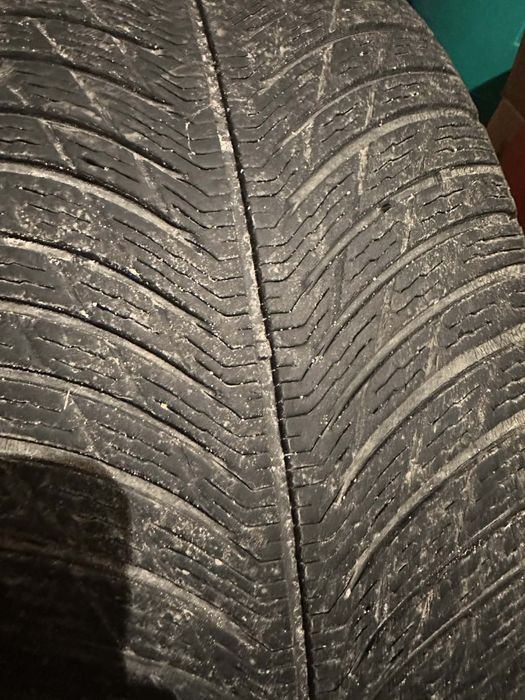 Зимни гуми 225 45 18 Michelin